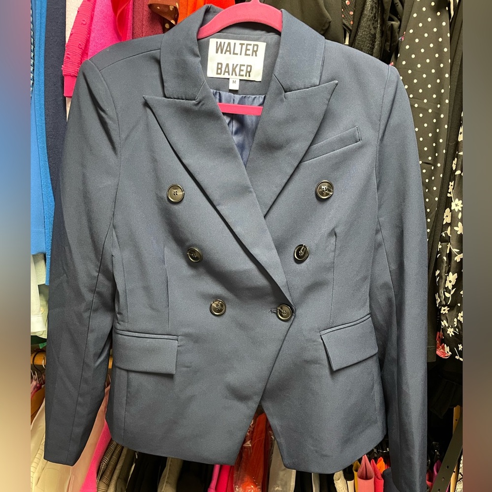 NWOT Navy Walter Baker blazer size medium
